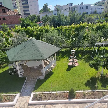 Islami בית הארחה