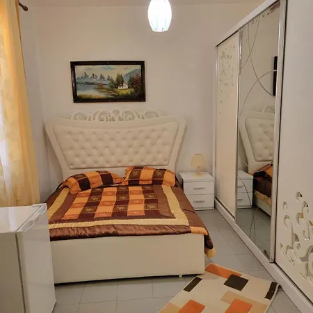 Islami Guest house *